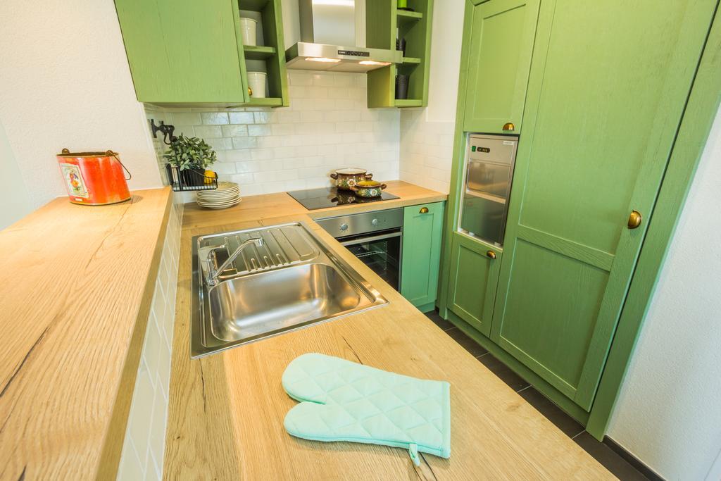 Villa Manus - Boutique Apartments ロヴラン エクステリア 写真