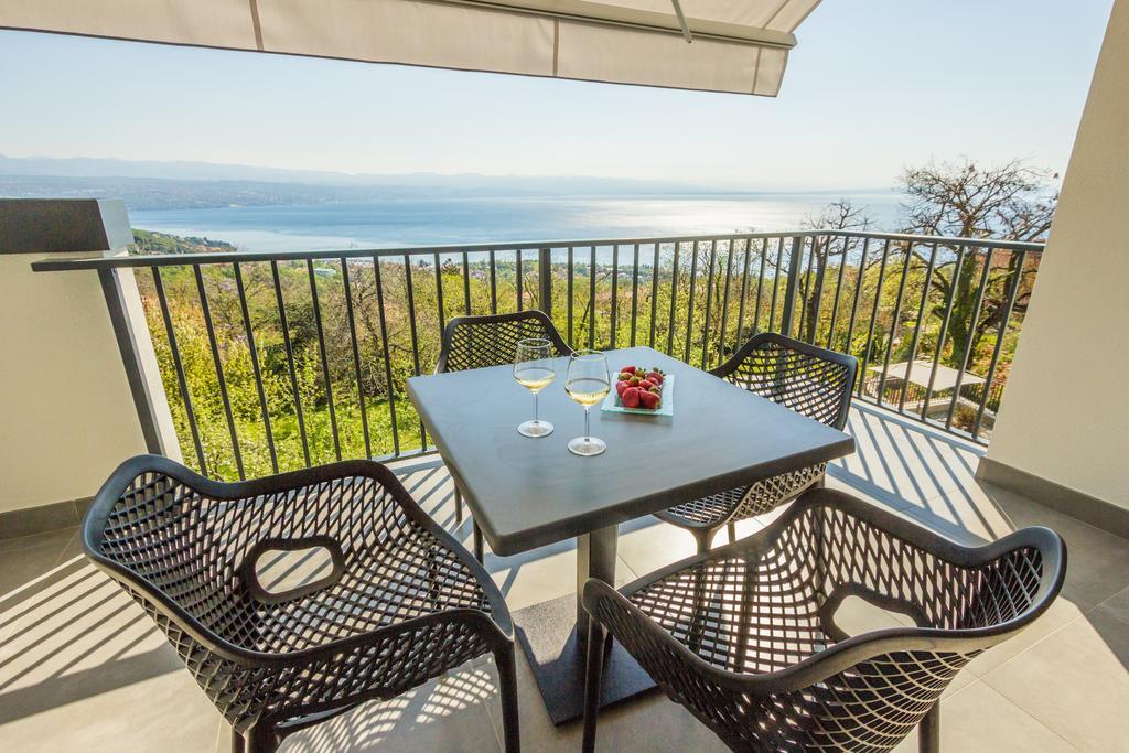 Villa Manus - Boutique Apartments ロヴラン エクステリア 写真