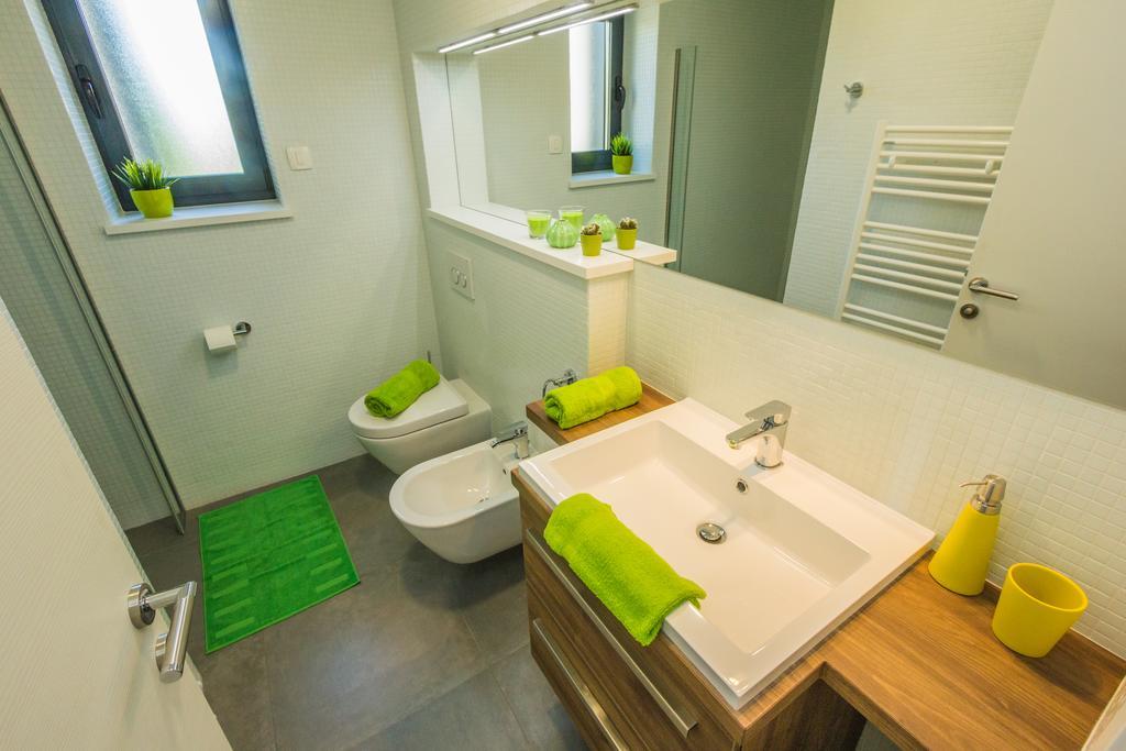 Villa Manus - Boutique Apartments ロヴラン エクステリア 写真