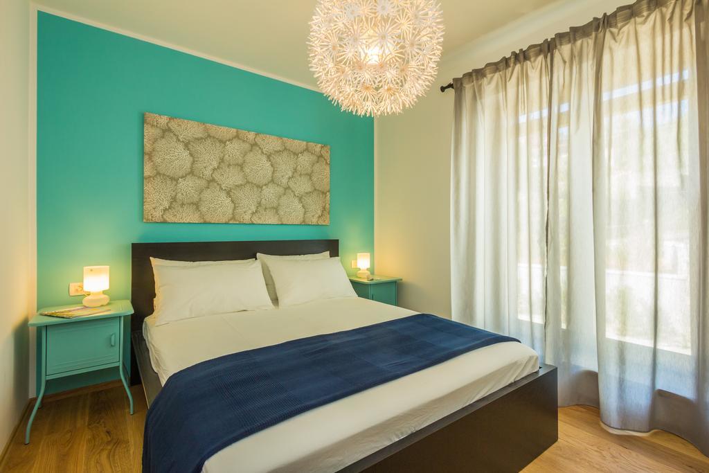 Villa Manus - Boutique Apartments ロヴラン エクステリア 写真