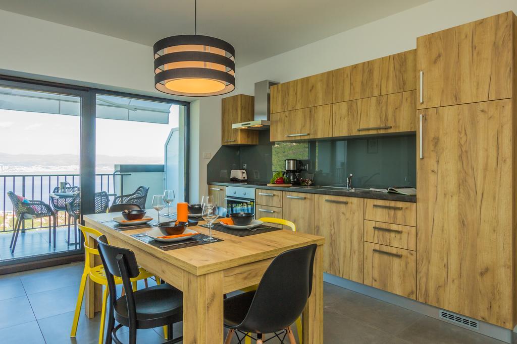Villa Manus - Boutique Apartments ロヴラン エクステリア 写真